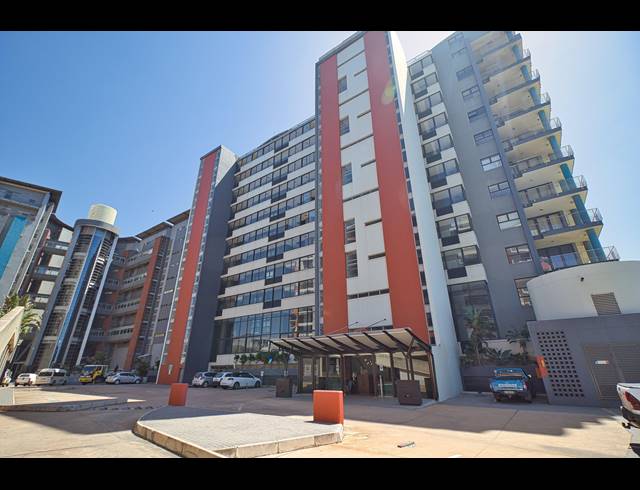 3 BEDROOM APARTMENT FOR SALE IN POINT WATERFRONT